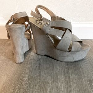 Guess wedges